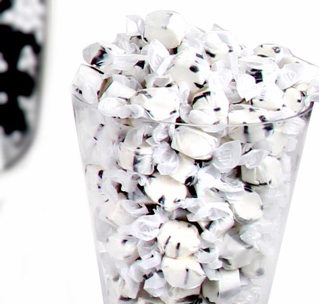 Licorice Cowhide SaltWater Taffy 5lb