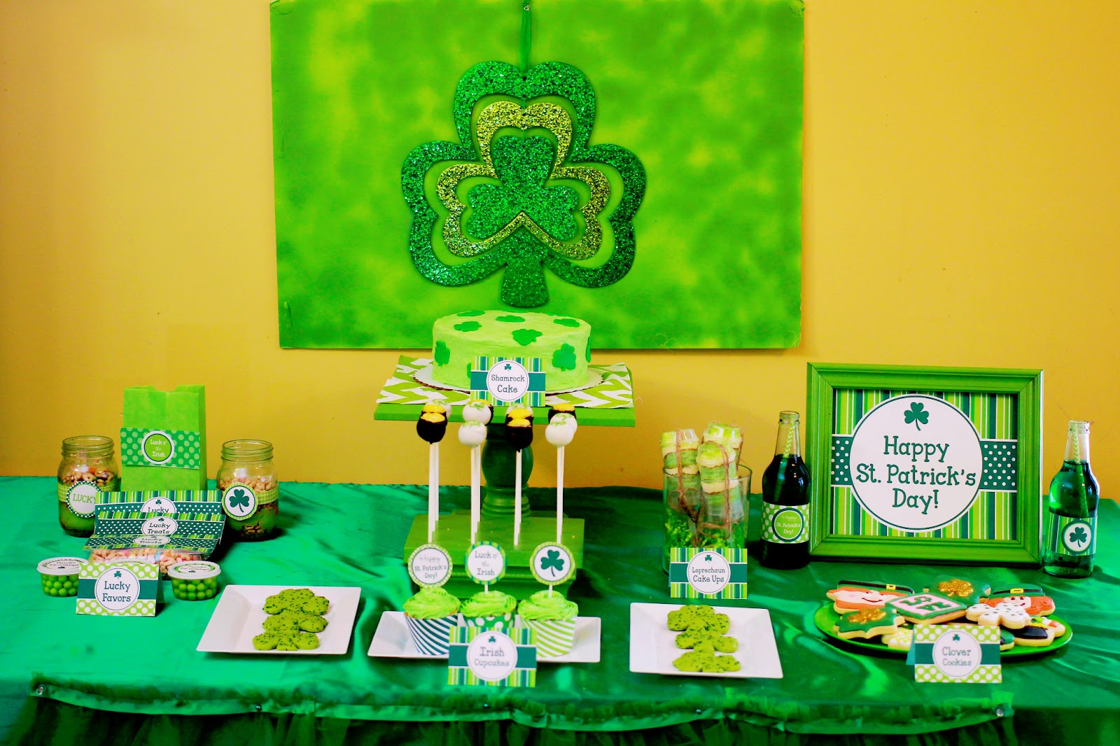 A Pot of Candy at the End of the Rainbow: Our Favorite St. Patrick's Day Dessert Buffets