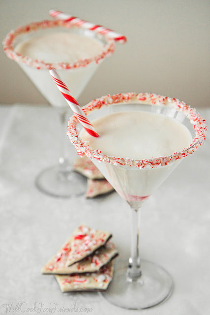 White chocolate candy cane cocktail for Christmas parties
